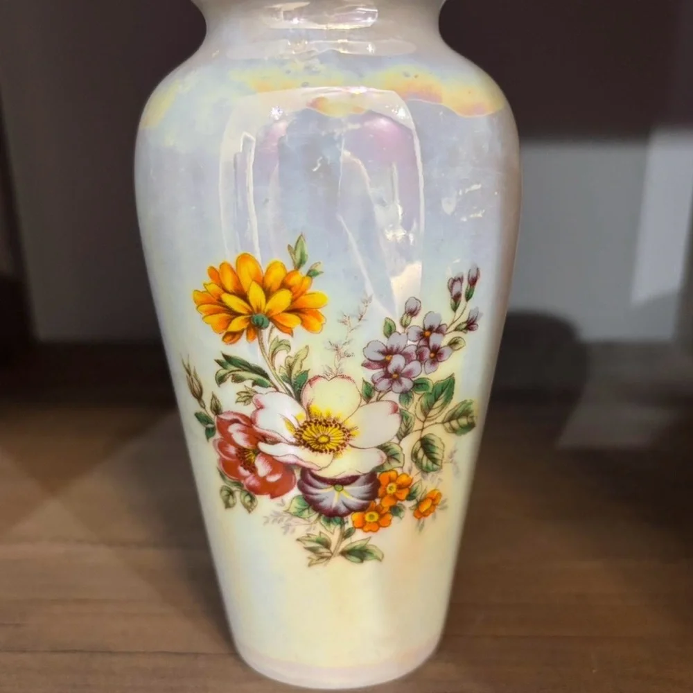 Floral‎ Ceramic Vase and Cup Set
